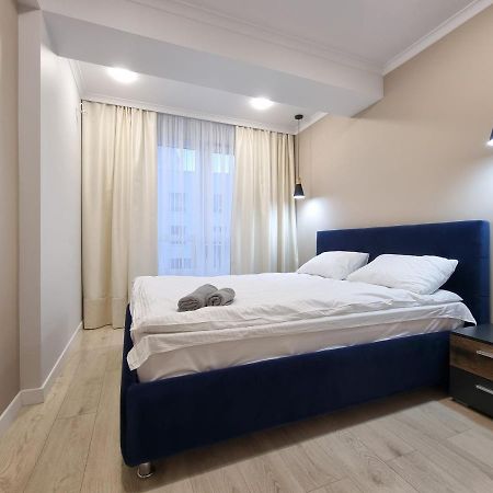 Botanica, 1 Bedroom Apartment With Living 키시나우 외부 사진