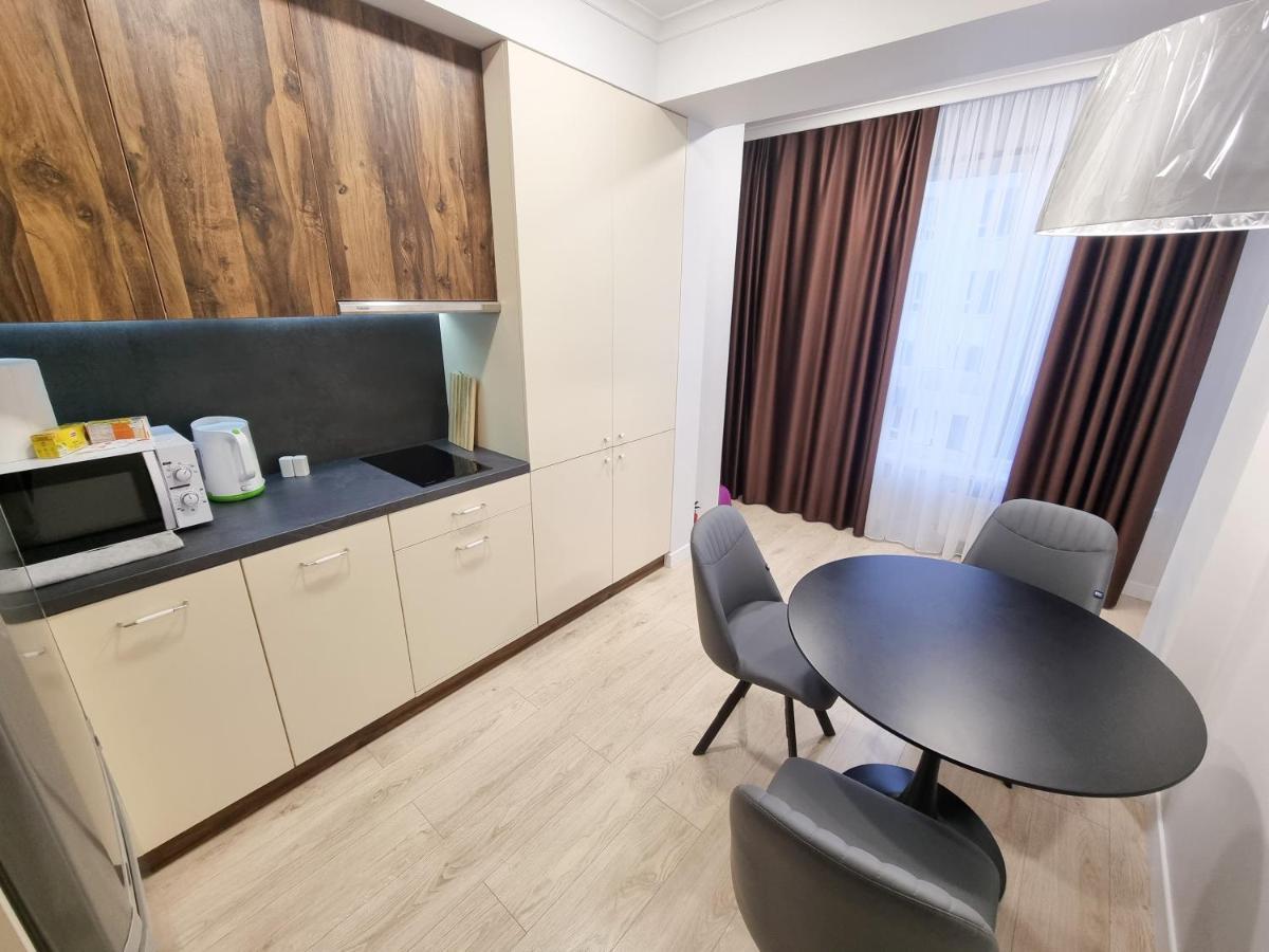 Botanica, 1 Bedroom Apartment With Living 키시나우 외부 사진