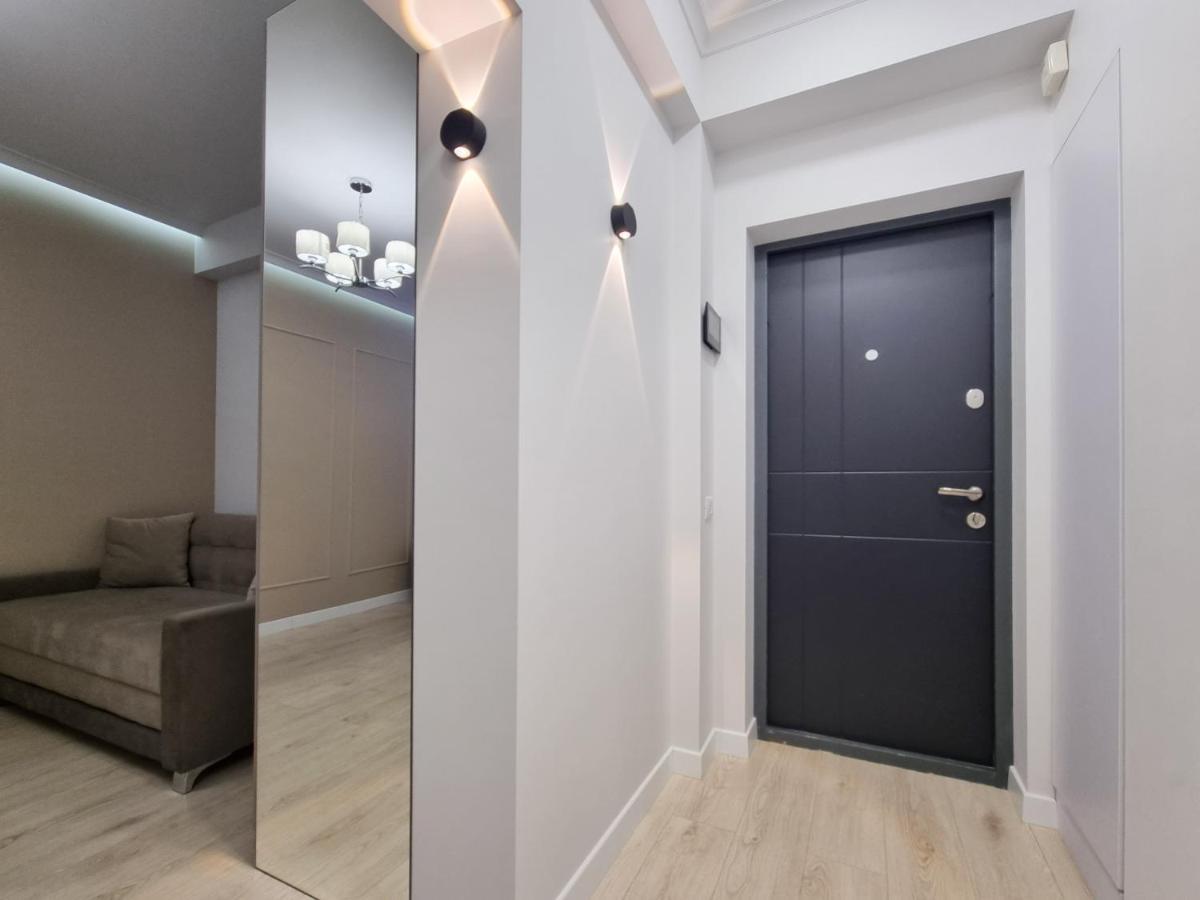 Botanica, 1 Bedroom Apartment With Living 키시나우 외부 사진